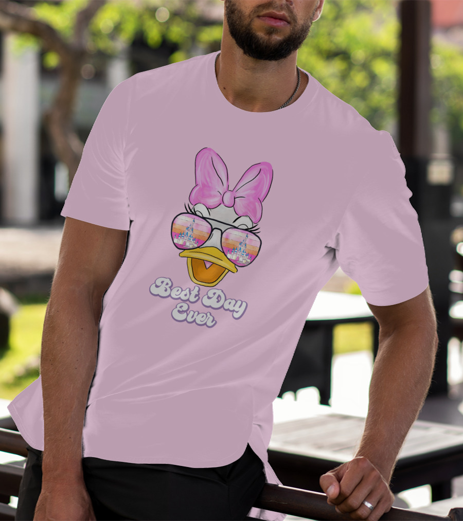 Best Day Ever Daisy Duck Disney Castle Reflection T-Shirt