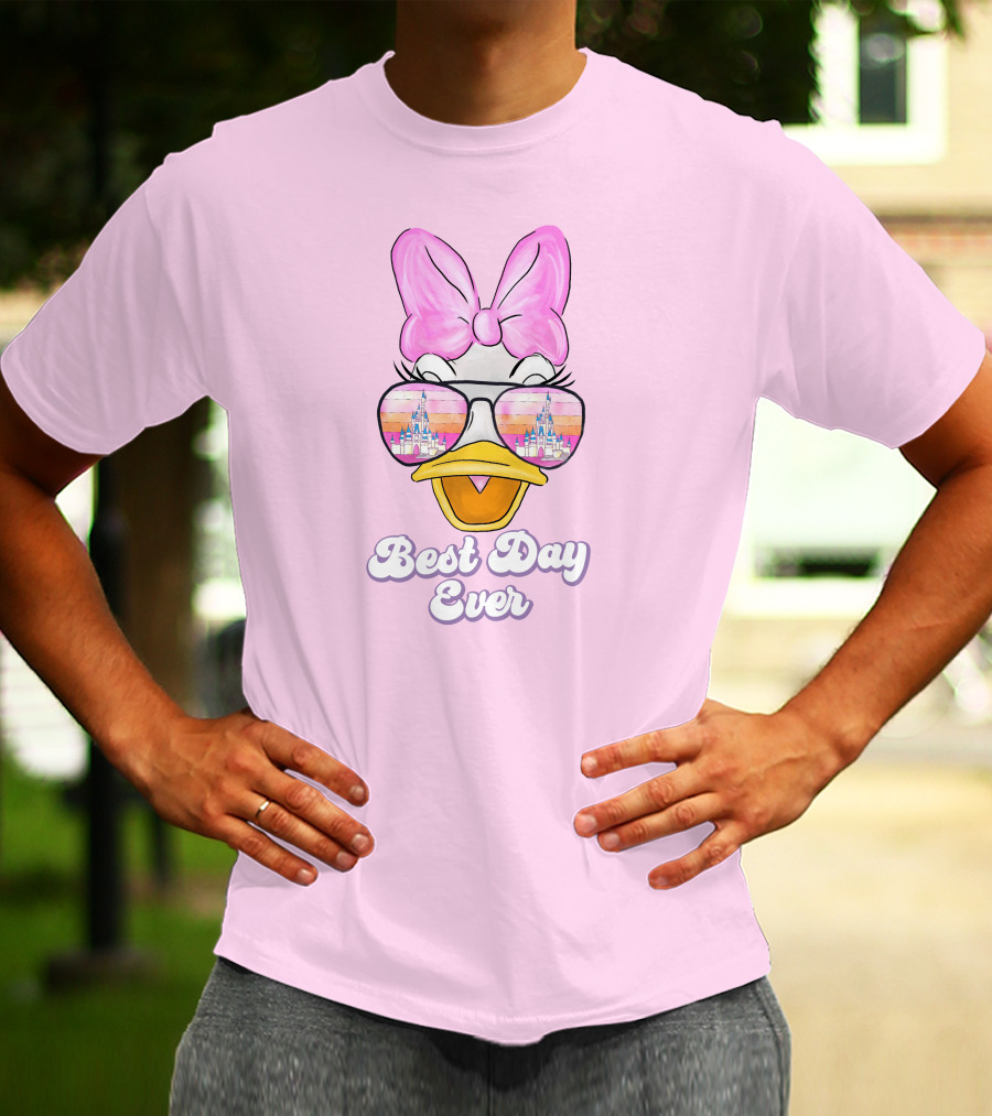 Best Day Ever Daisy Duck Disney Castle Reflection T-Shirt