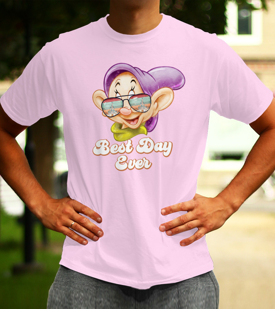 Best Day Ever Dopey Sunglasses Castle T-Shirt