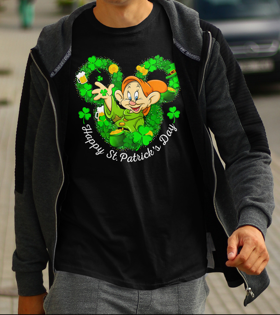 Dopey Happy St. Patrick's Day Shamrock And Beer Celebration Green Theme T-Shirt