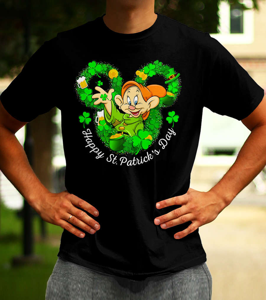 Dopey Happy St. Patrick's Day Shamrock And Beer Celebration Green Theme T-Shirt