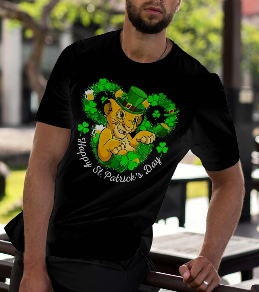 Simba Happy St. Patrick's Day With Shamrock And Green Hat T-Shirt