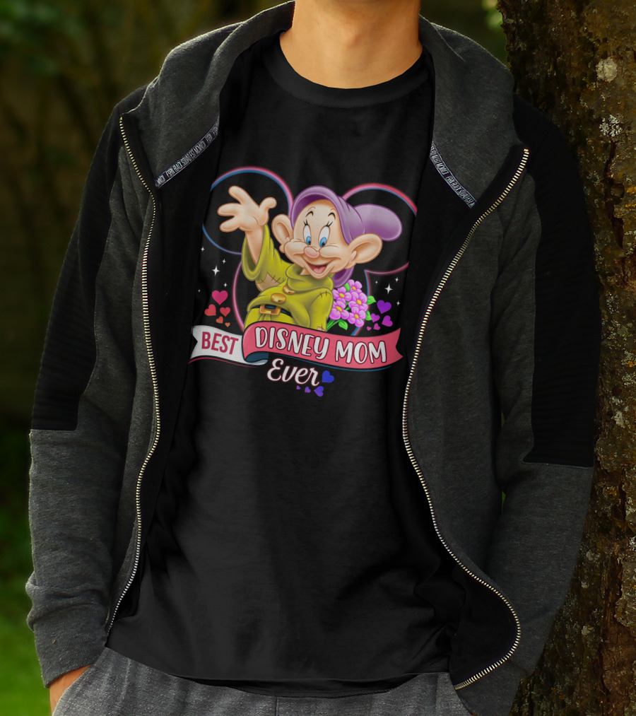 Best Disney Mom Ever With Dopey And Hearts T-Shirt