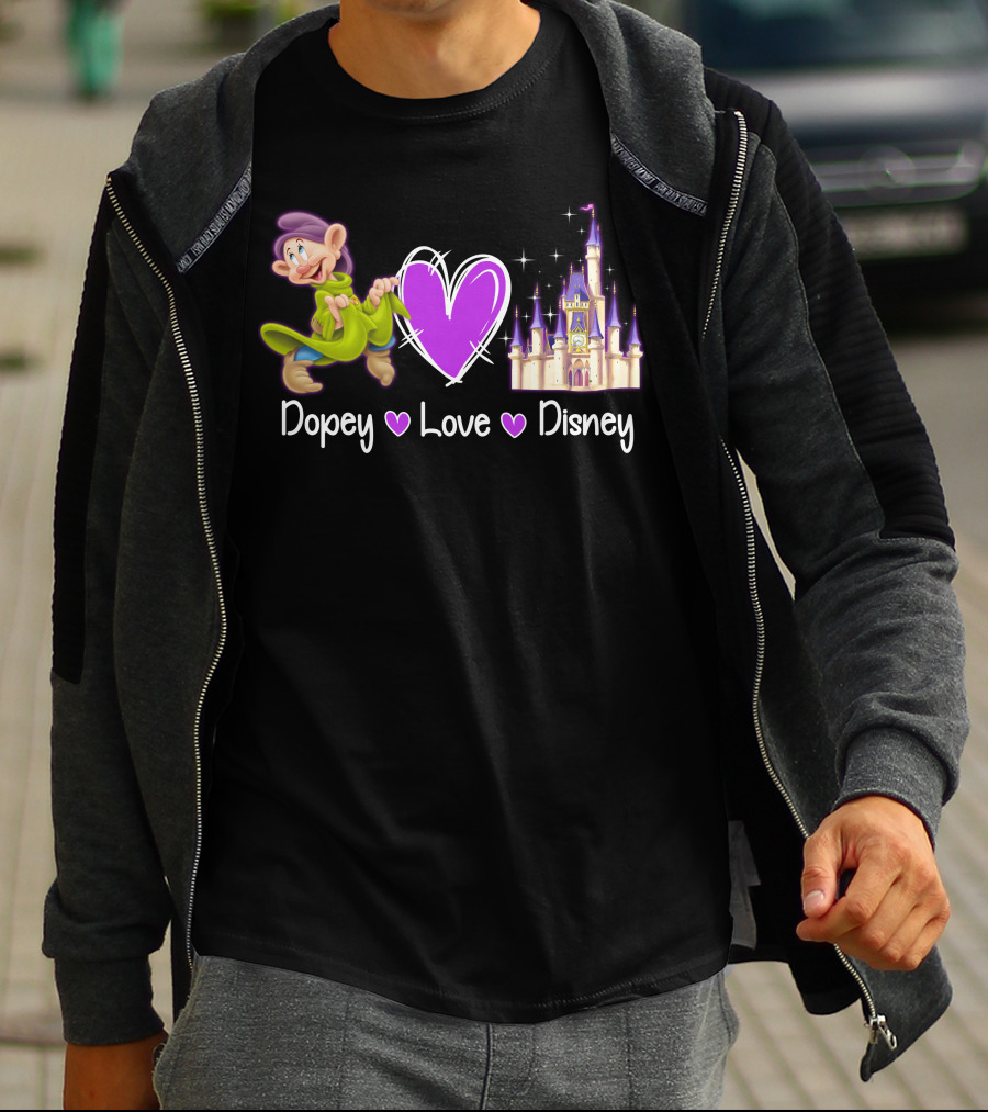 Dopey Love Disney Castle Magic T-Shirt
