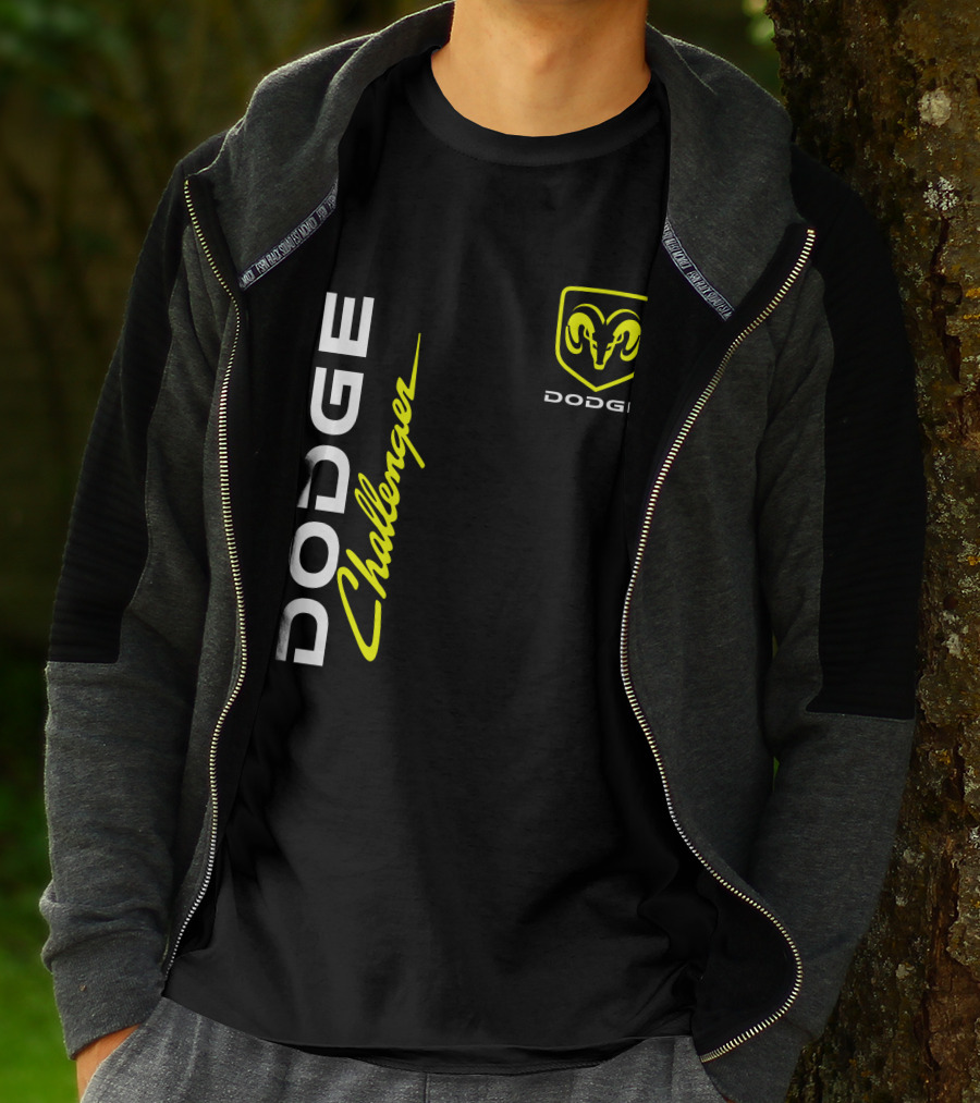 Dodge Challenger 01 Ram T-Shirt