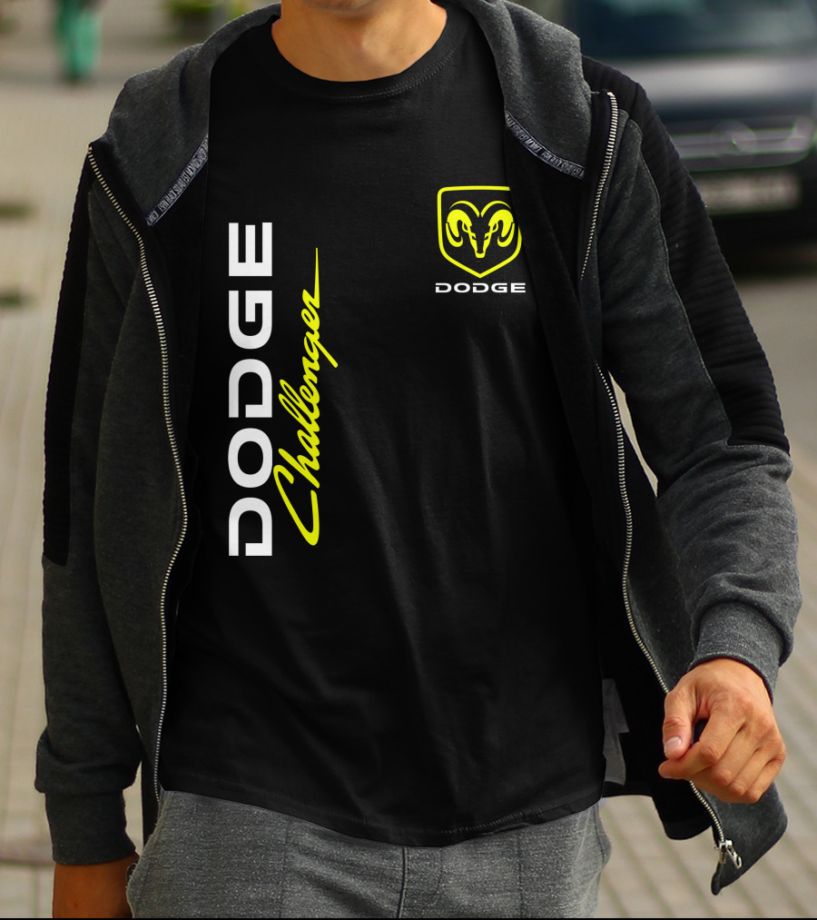 Dodge Challenger 01 Ram T-Shirt