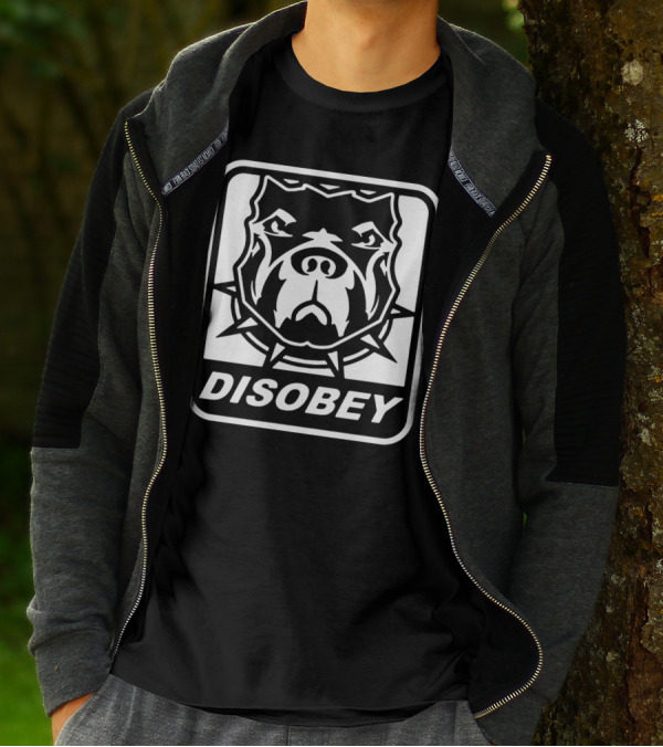 DISOBEY Bulldog Graphic With Spiked Collar T-Shirt