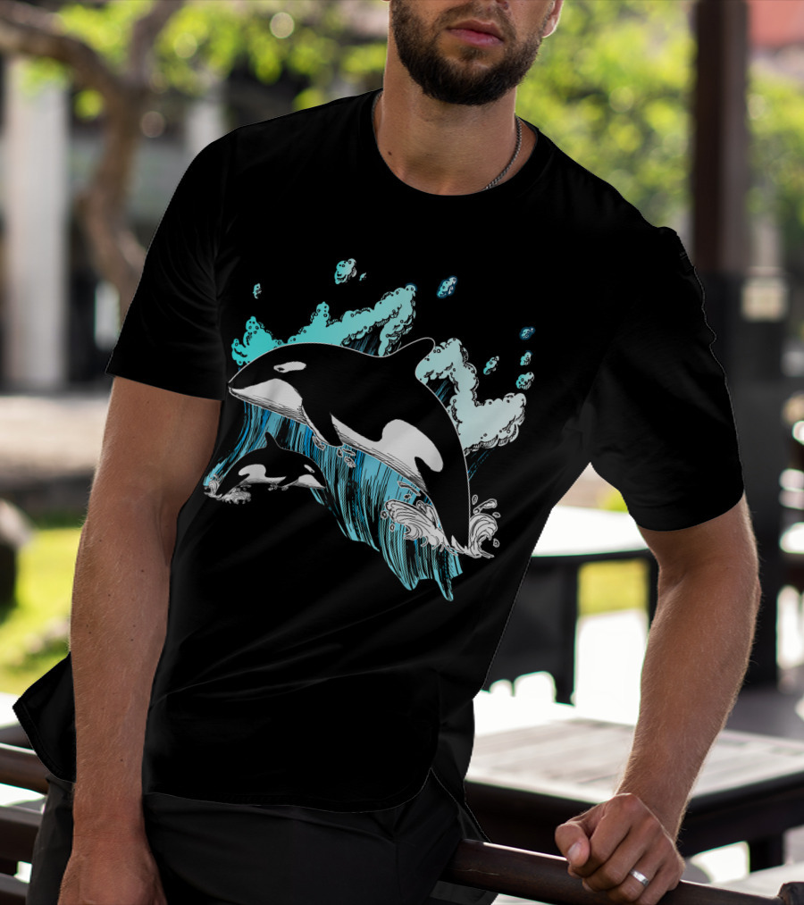 Killer Whale Ocean Lover Orca Splashing Waves Men's Gift Idea T-Shirt