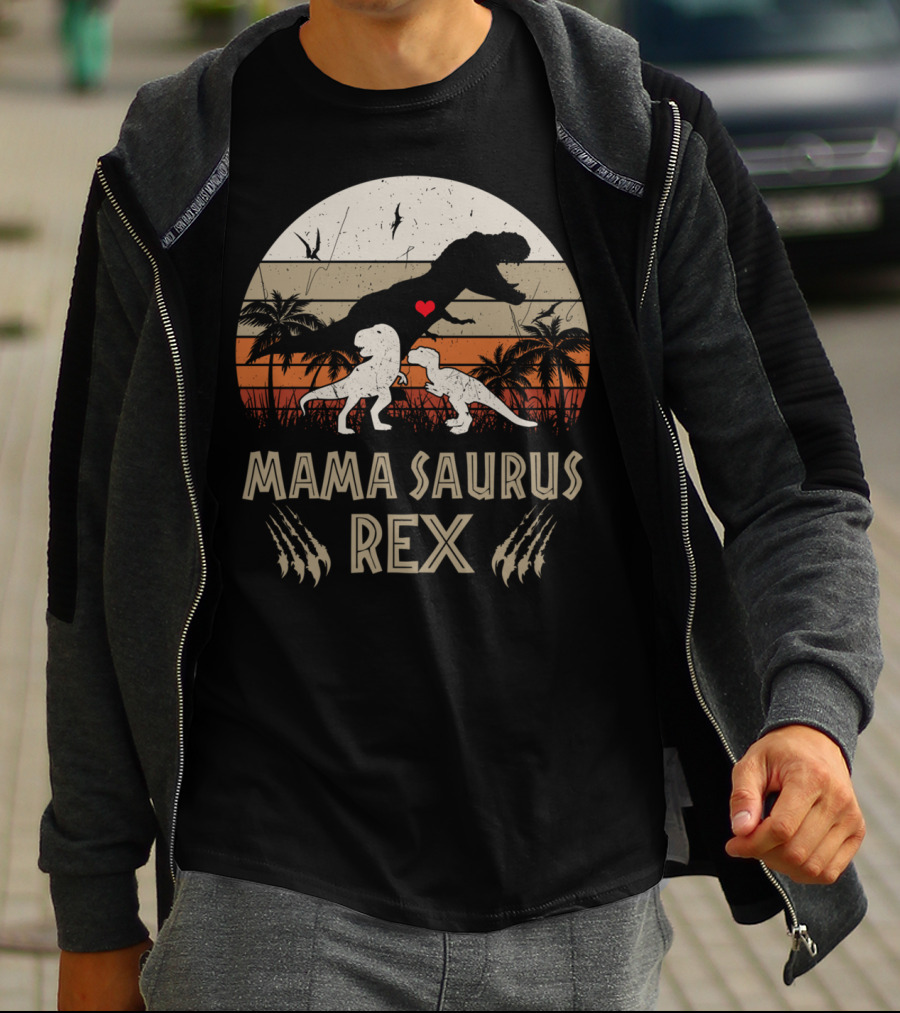 Mamasaurus Rex Cool Mom Dinosaur Scene With Heart And Claw Marks T-Shirt