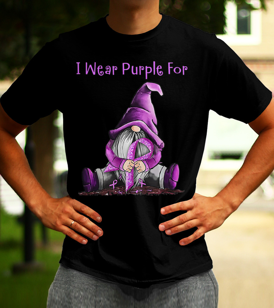 I Wear Purple For Fibromyalgia Awareness Gnome Holding Purple T-Shirt