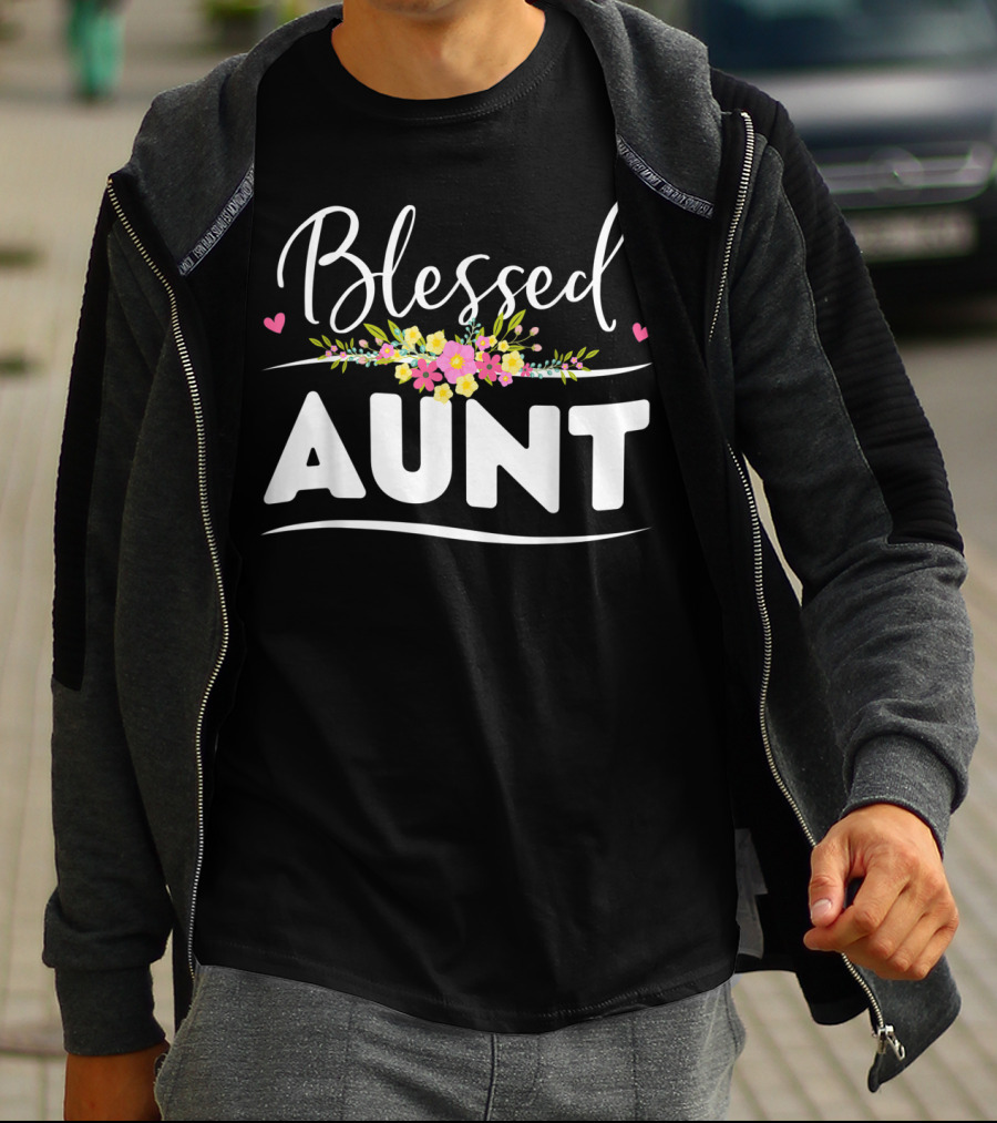Blessed Aunt Floral Aunt Heart Accents Floral Arrangement T-Shirt