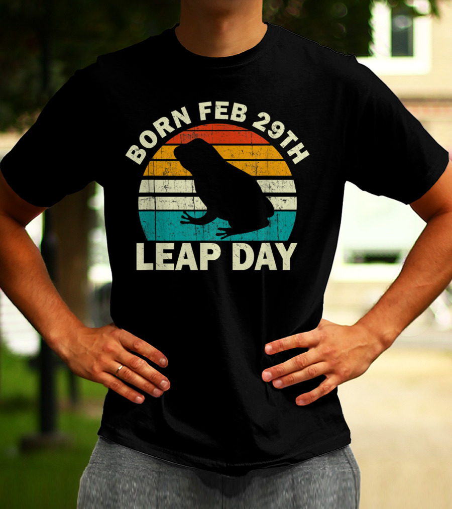 Born Feb 29th Leap Day Frog Vintage Retro Stripe T-Shirt