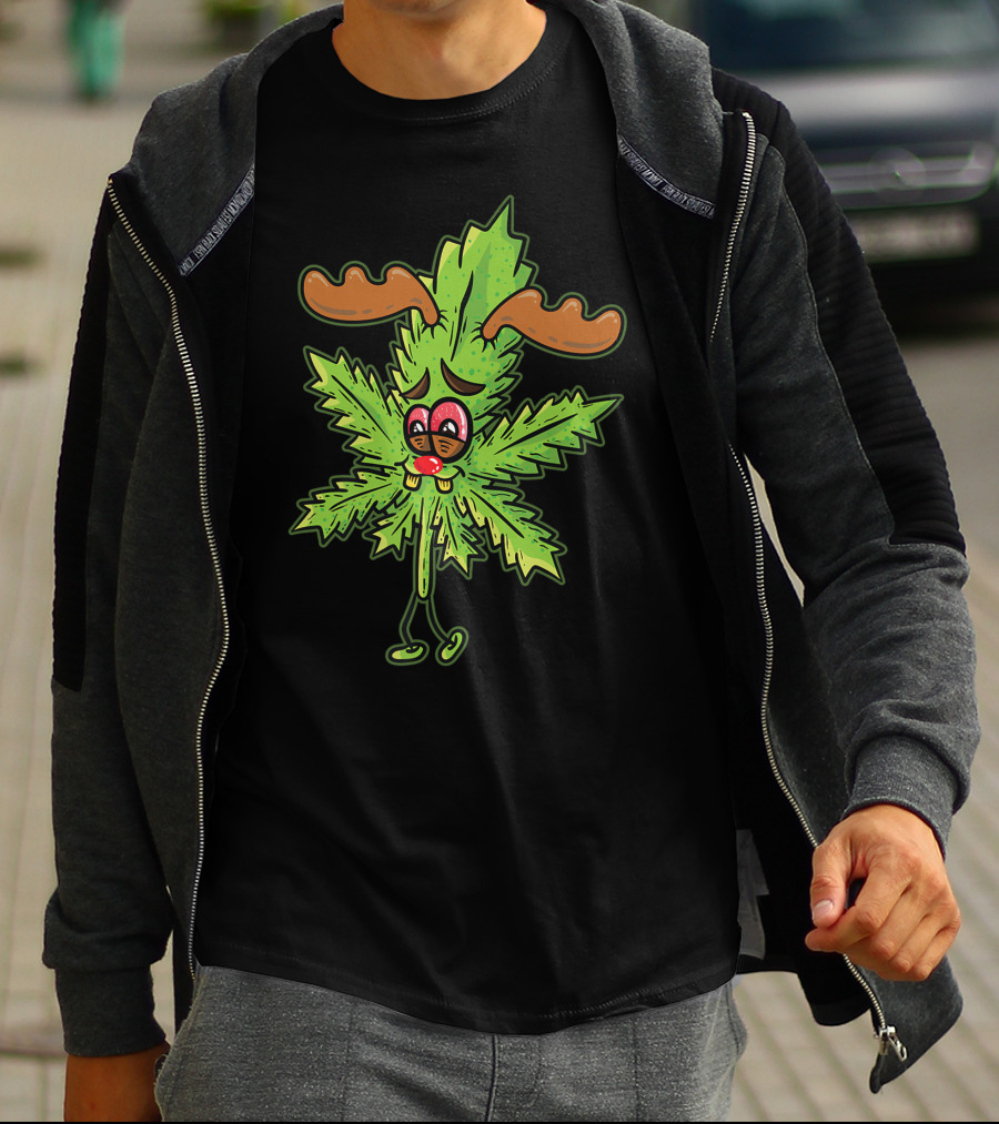 Cannabis Leaf Stoned Reindeer Weed Smoking Rudolph Marijuana Leaf Antlers T-Shirt