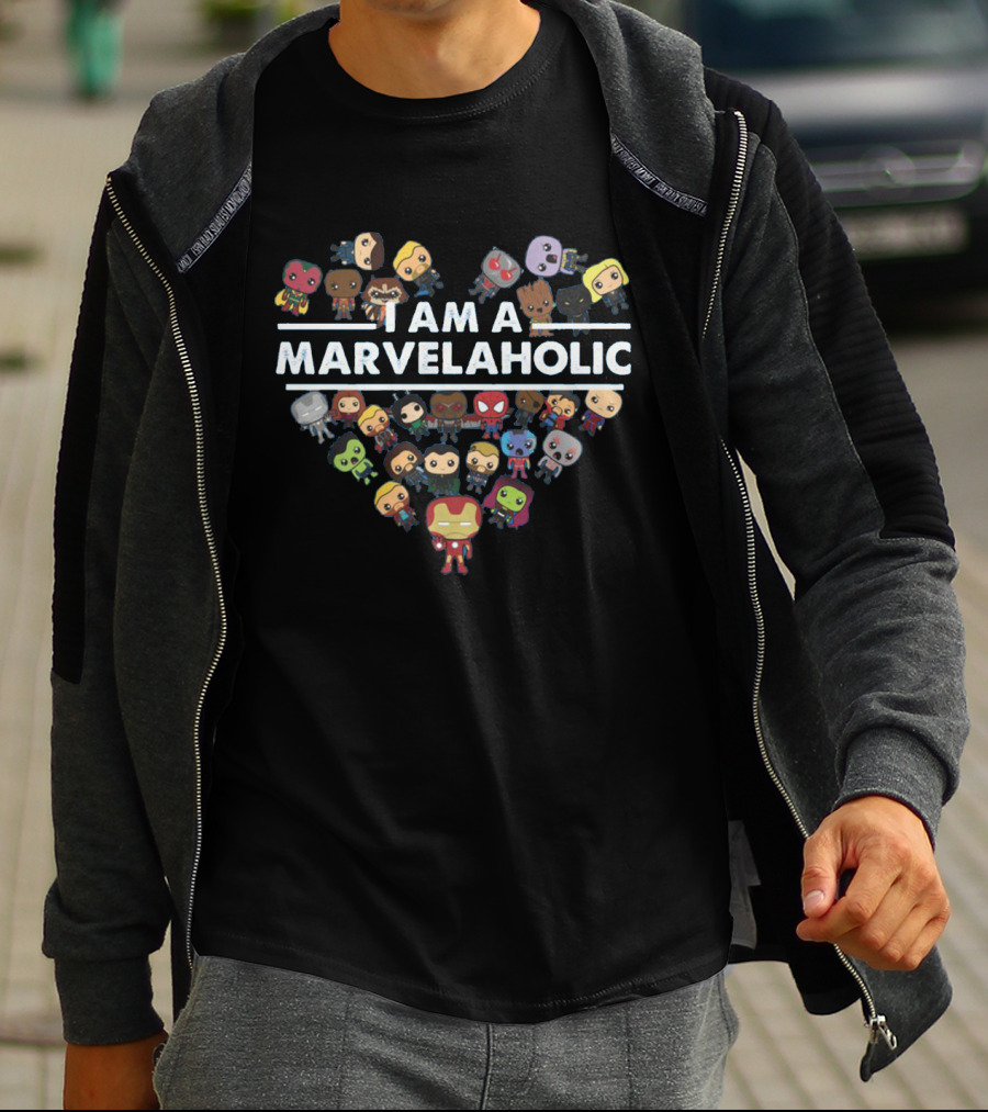 I AM A MARVELAHOLIC MARVEL FANS CHARACTERS HEART T-Shirt