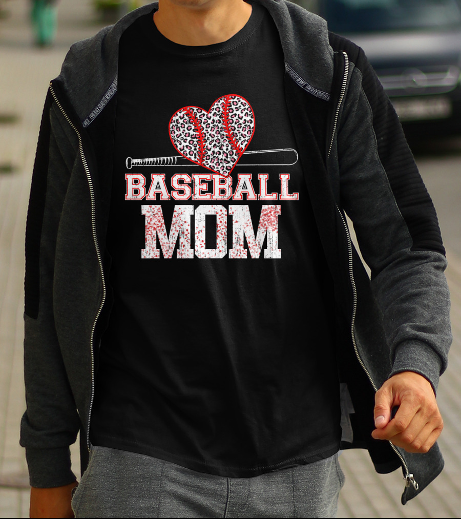 Baseball Mom Heart Leopard Print T-Shirt