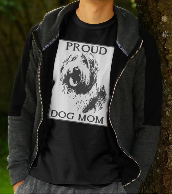 Proud Dog Mom Old English Sheepdog T-Shirt