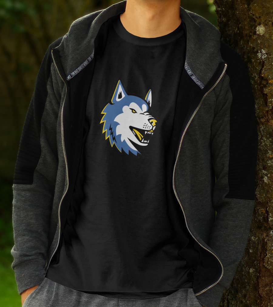 Siberian Husky Head With Fierce Expression And Sharp Fangs T-Shirt