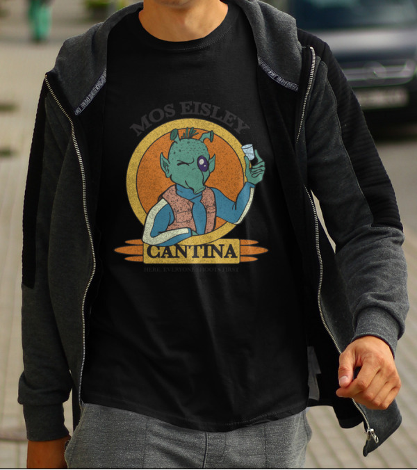 Mos Eisley Cantina Greedo Retro Drink Celebrate Aliens T-Shirt