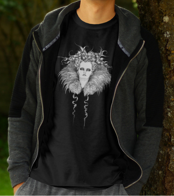 Red Queen Fur Collar Fantasy T-Shirt