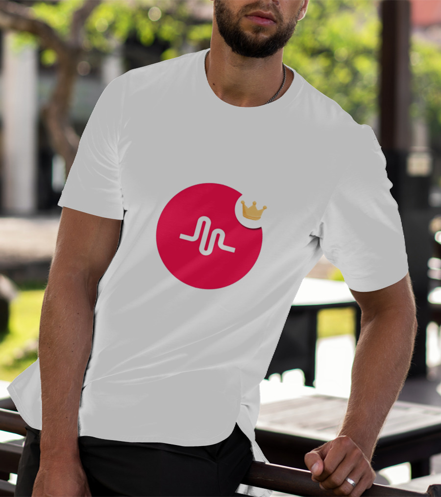 Tate McRae Musical.ly Logo Crown T-Shirt