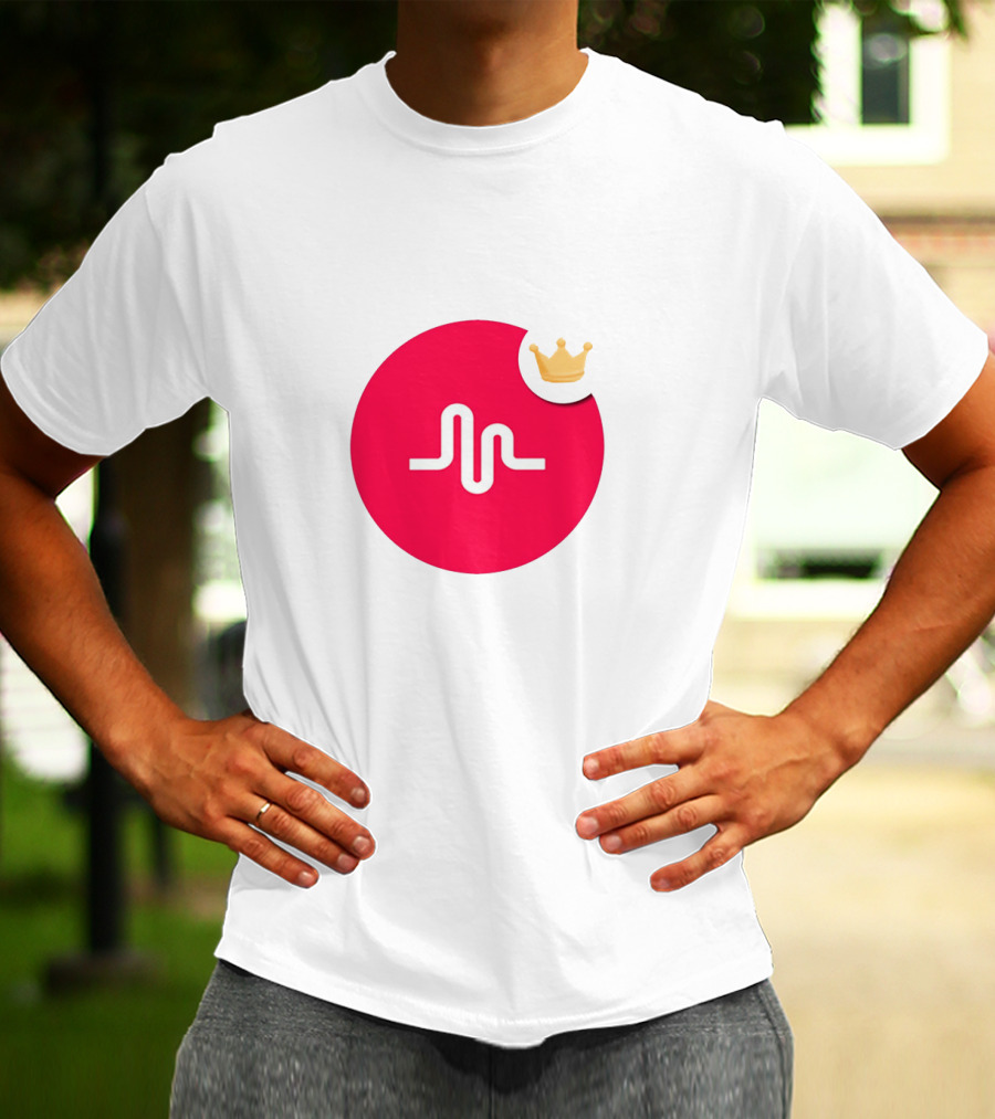 Tate McRae Musical.ly Logo Crown T-Shirt