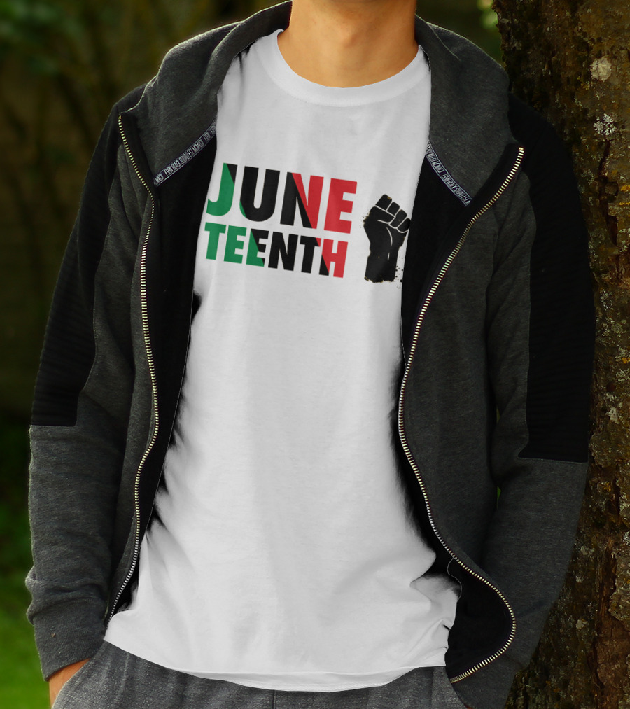 Juneteenth Black Power Fist Red Green T-Shirt