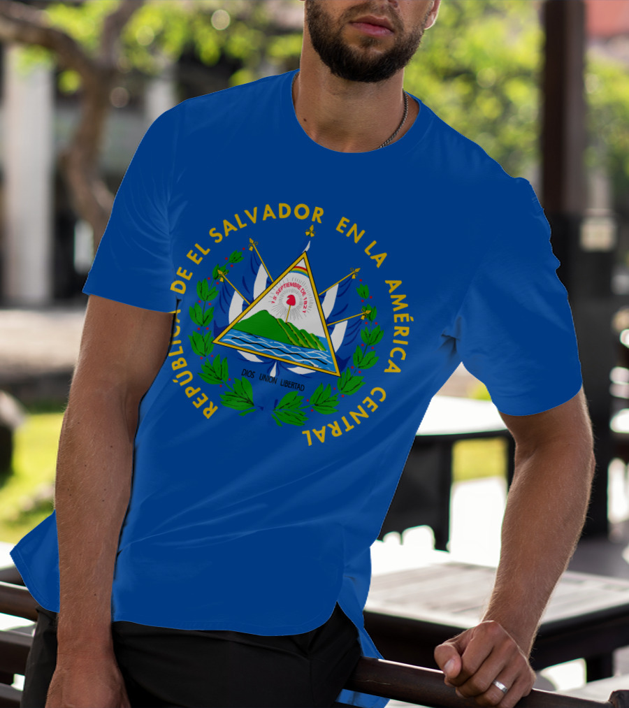 REPÚBLICA DE EL SALVADOR EN LA AMÉRICA CENTRAL DIOS UNIÓN LIBERTAD ESCUDO DE EL SALVADOR T-Shirt