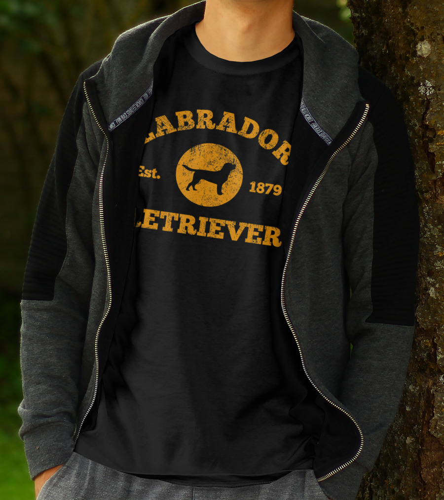 Vintage Labrador Retriever Est 1879 Labrador T-Shirt