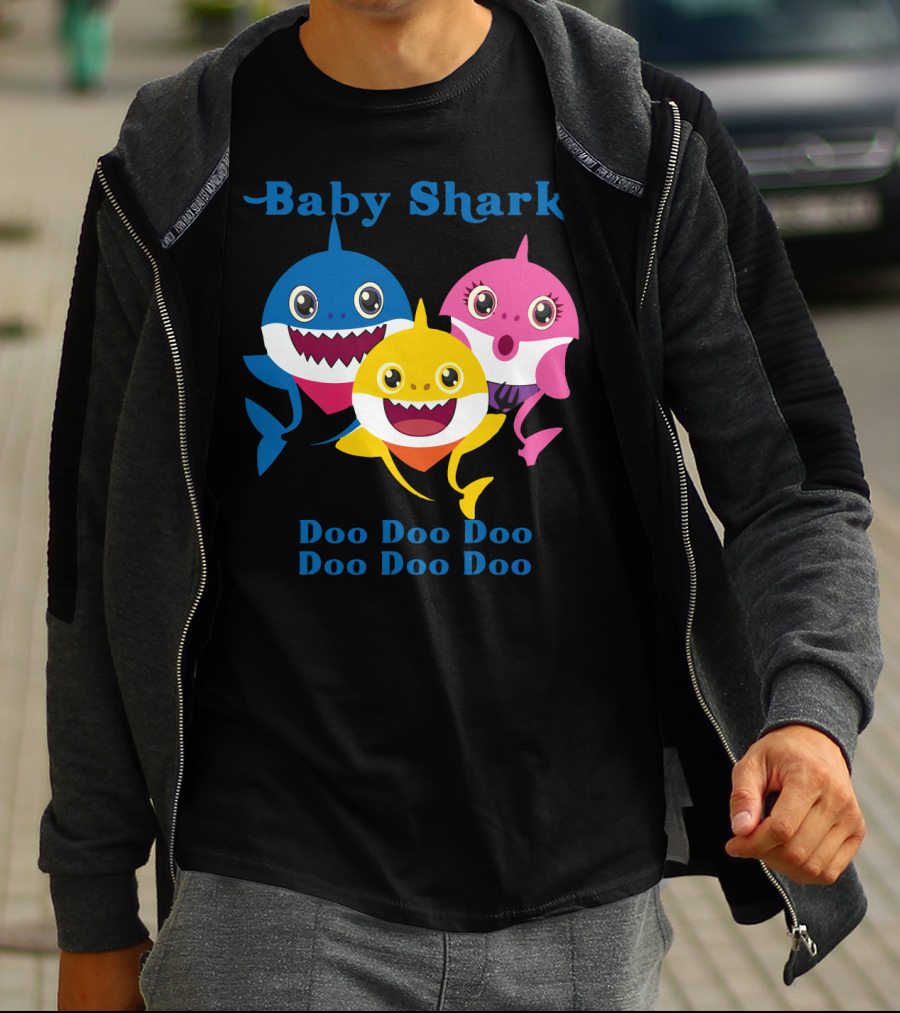 Baby Shark Doo Doo Doo Doo Doo Doo Blue Pink Yellow Shark Trio T-Shirt