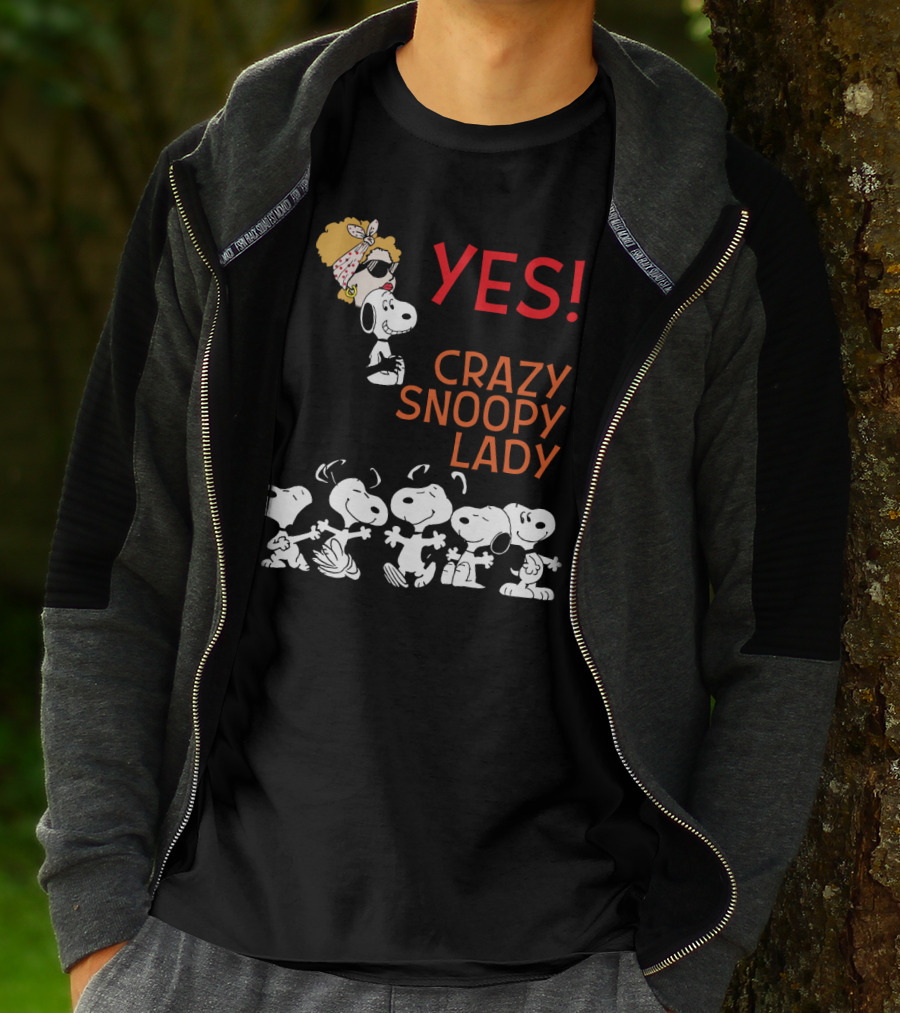 YES I AM THE CRAZY SNOOPY LADY T-Shirt