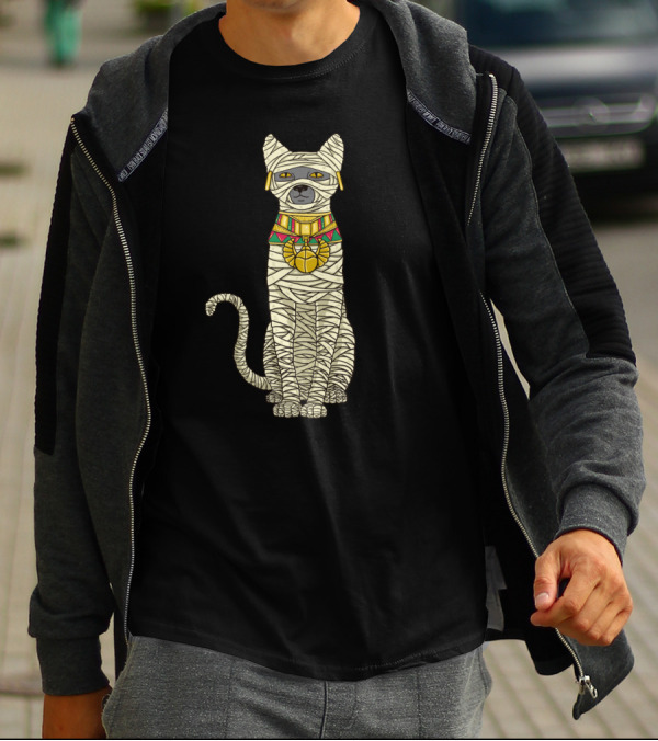 Ancient Egyptian Mummy Cat With Pharaoh Amulet Return T-Shirt