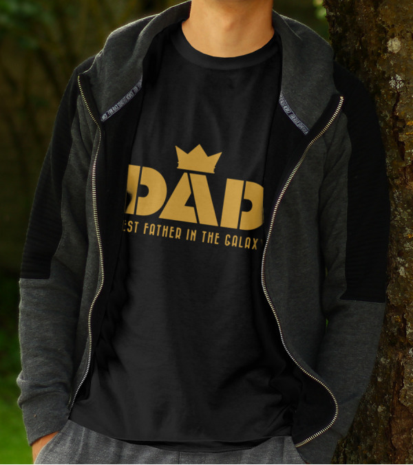 Best Father In The Galaxy Dad Gold Crownƙ T-Shirt