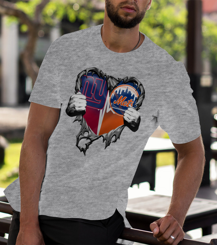 New York Giants Mets Heart Rip T-Shirt