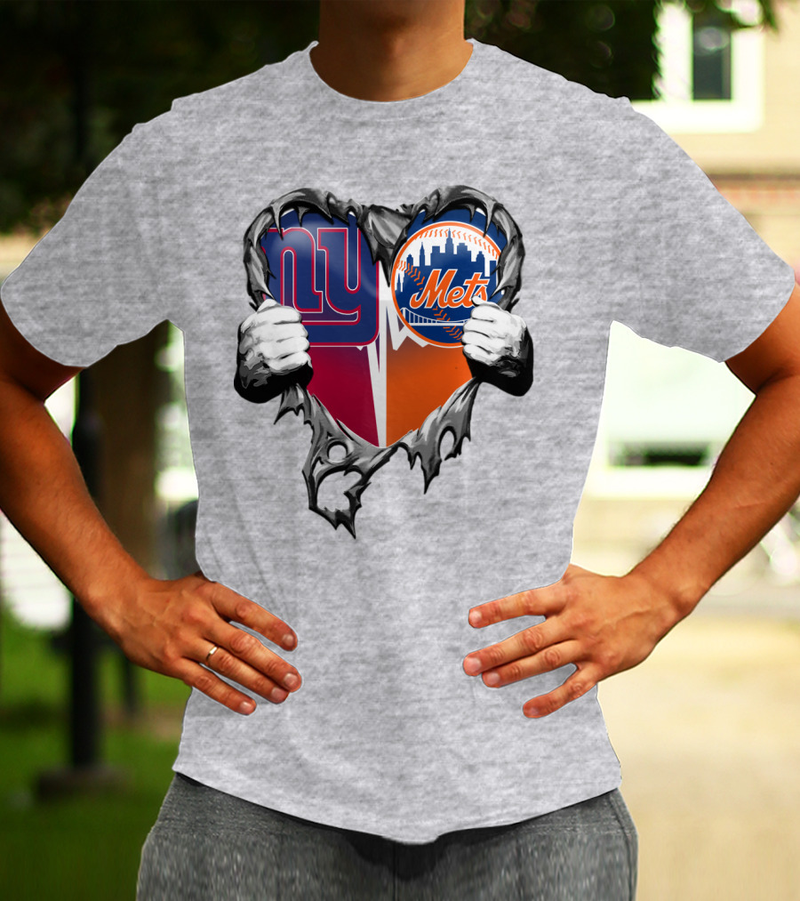 New York Giants Mets Heart Rip T-Shirt