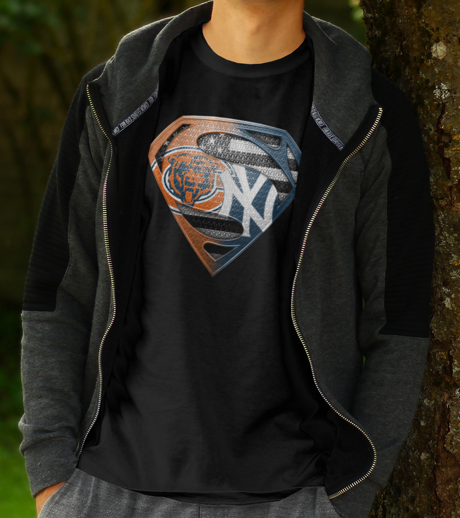 Chicago Bears And New York Yankees Superman Logo Mashup T-Shirt