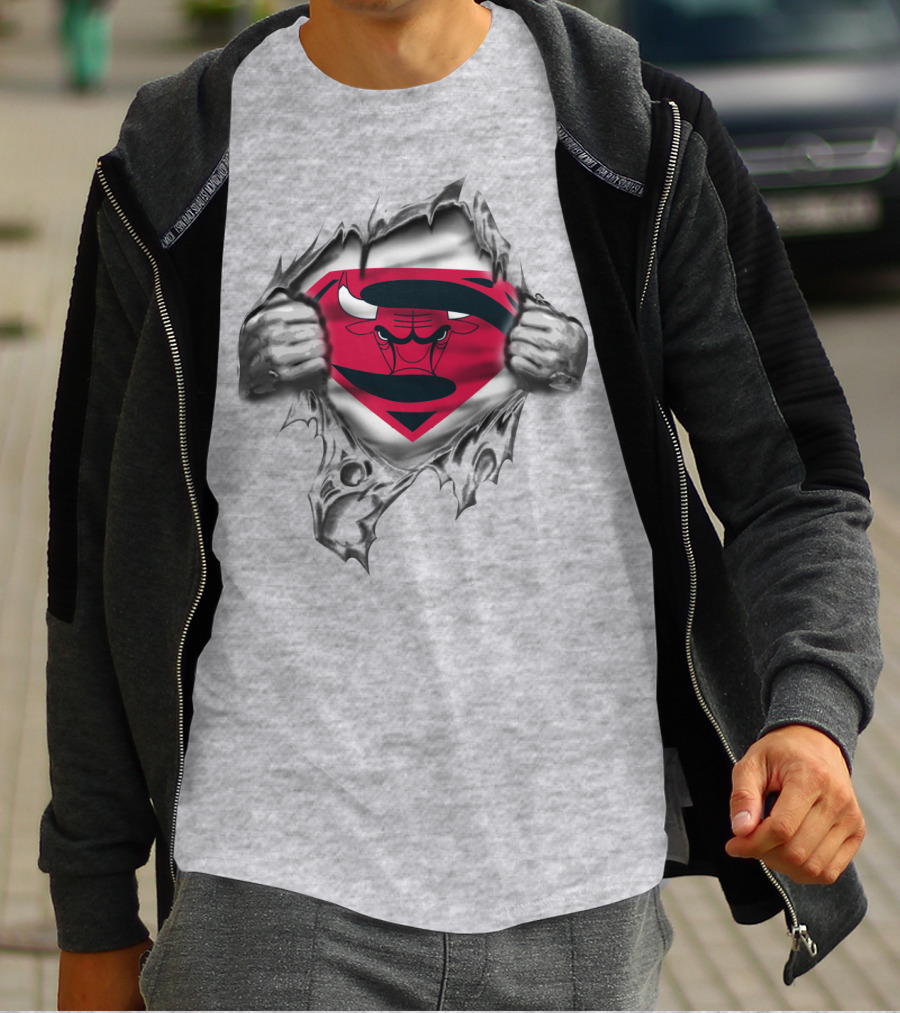 Superman Chicago Bulls Logo Mashup On Ripped Gray T-Shirt