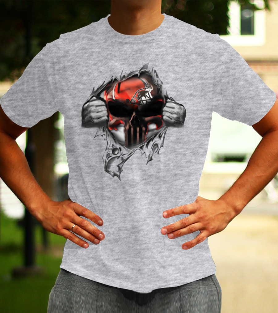 Cleveland Browns Punisher Skull Ripped T-Shirt