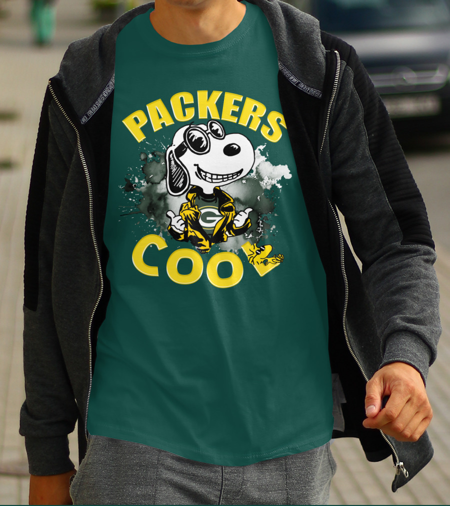 Packers Cool Snoopy Green Bay Packers Football T-Shirt