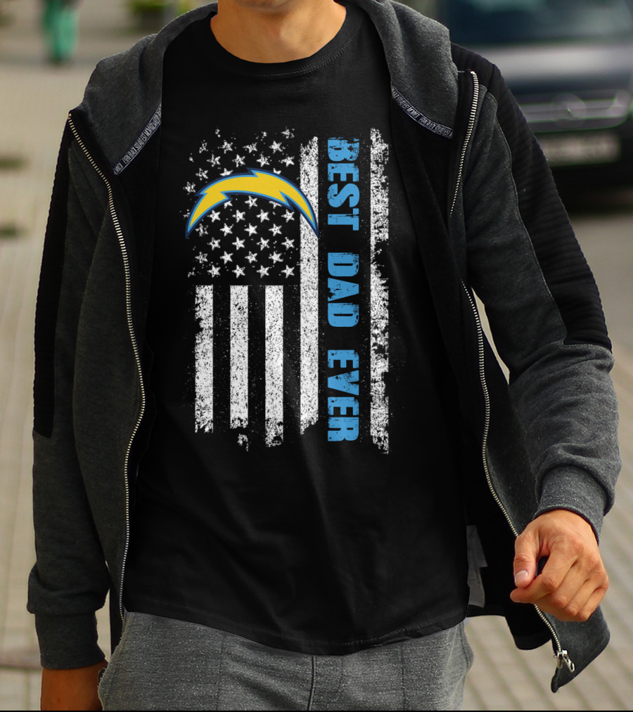 Best Dad Ever Chargers Flag T-Shirt