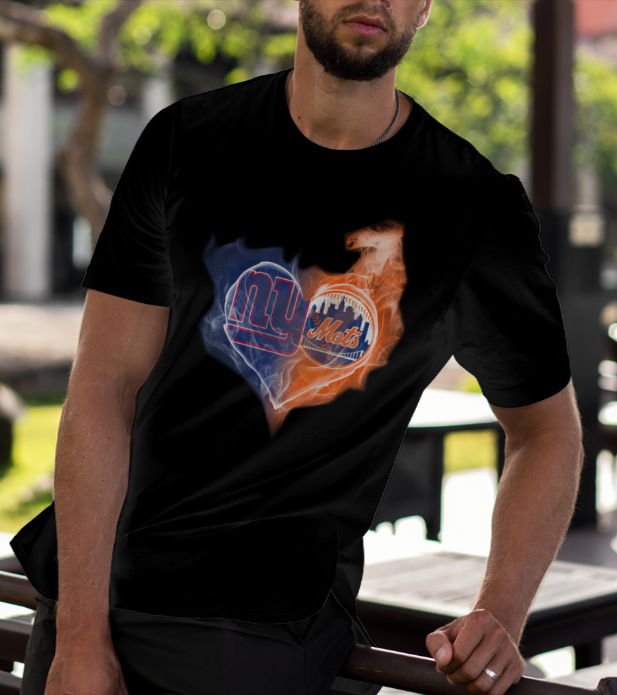Ny Giants And Mets Heart Shape Smoke Effect T-Shirt