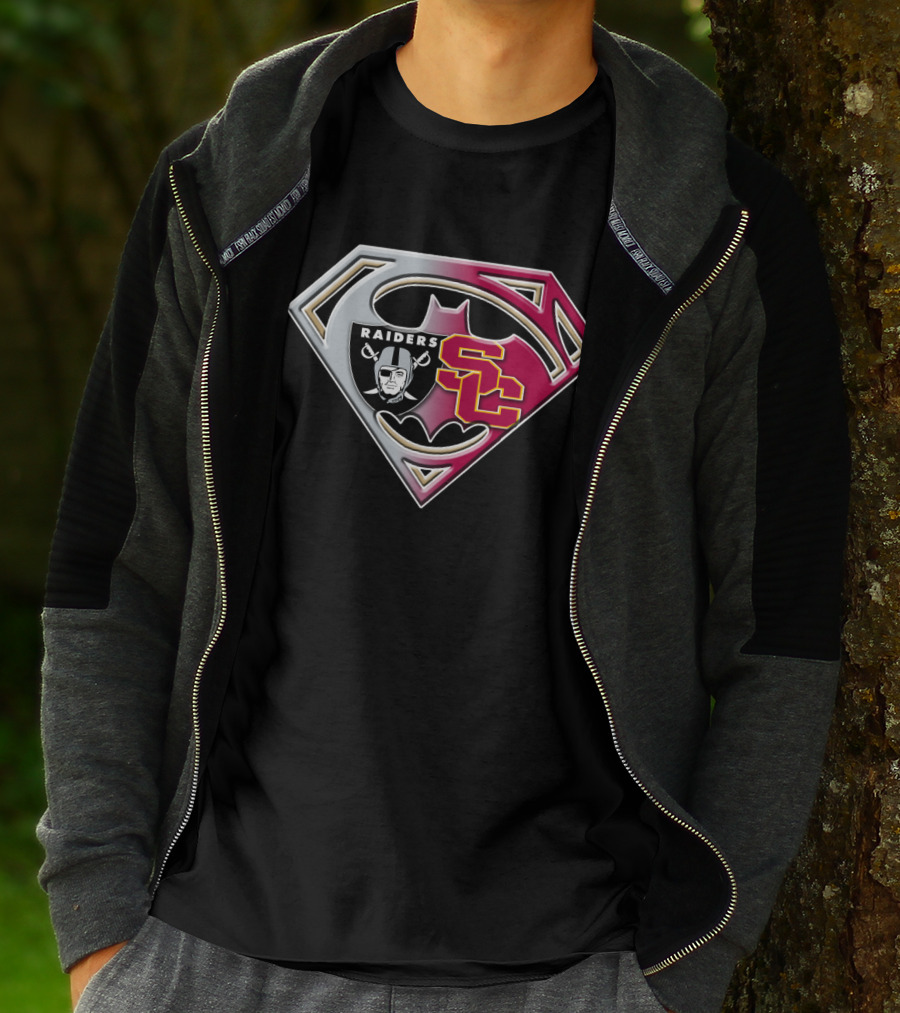 Raiders Sc Batman Superman Mashup Bat 099 T-Shirt