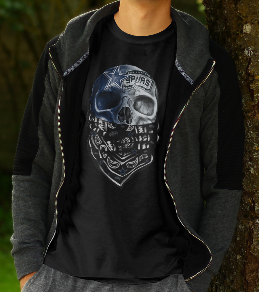 San Antonio Spurs Skull With Paisley Bandana T-Shirt