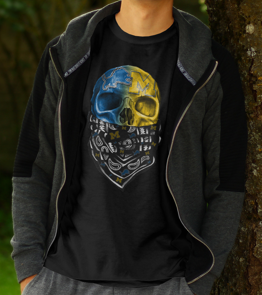 Lions Blue Michigan M Skull Bandana T-Shirt