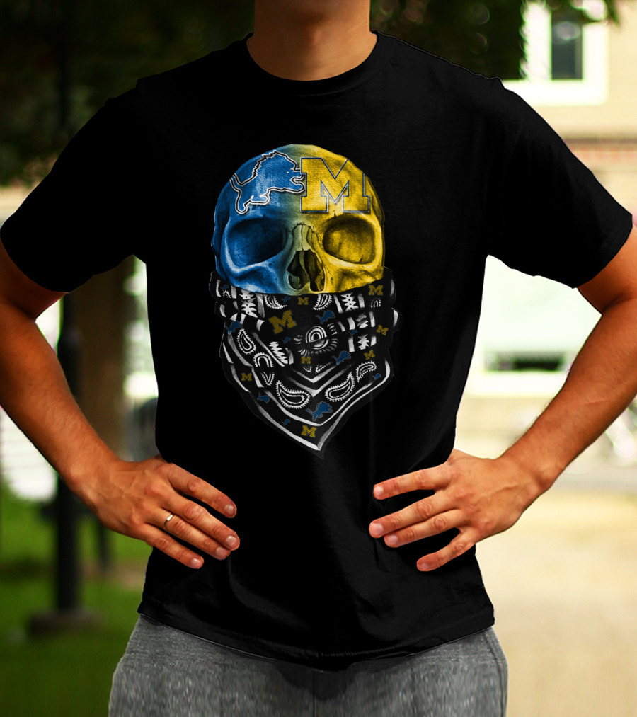Lions Blue Michigan M Skull Bandana T-Shirt