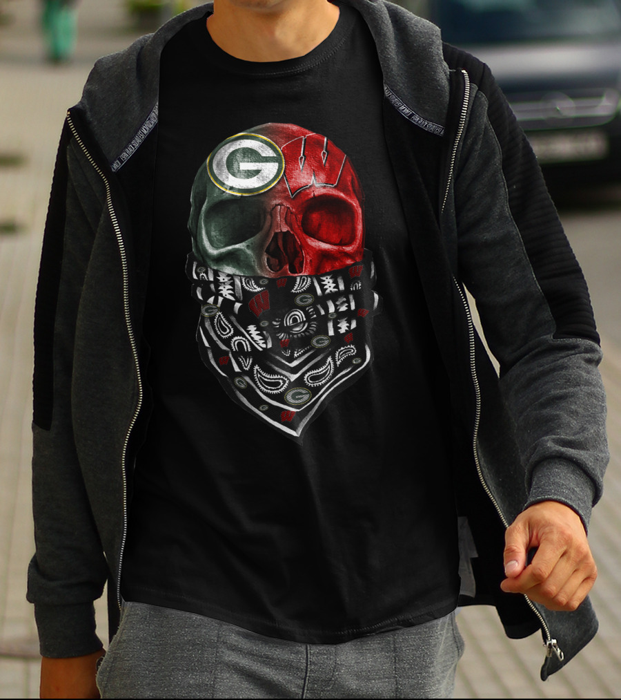 Green Bay Packers Wisconsin Badgers Skull Bandana T-Shirt