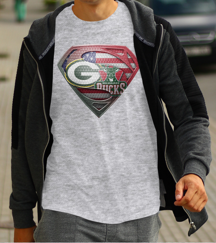 Green Bay Milwaukee Bucks Superman American Flag T-Shirt