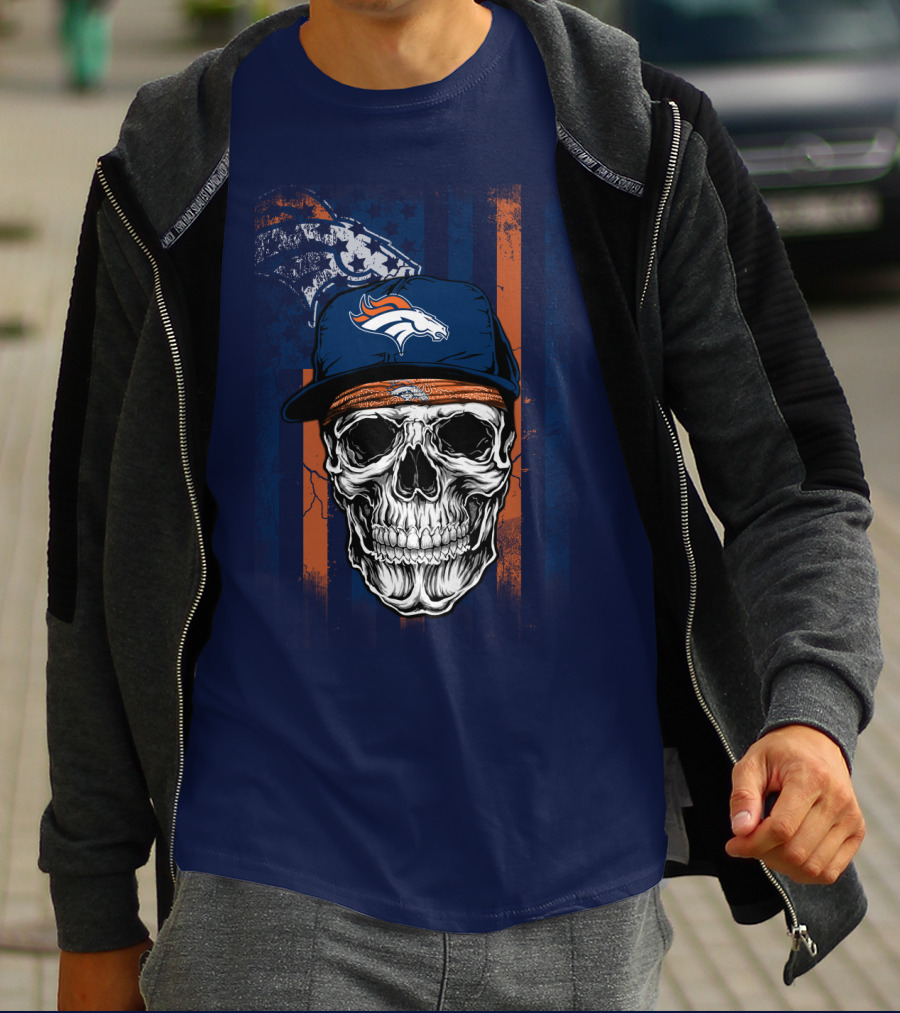 Denver Broncos Skull With Cap And Logo На Тёмно-Синем Фоне T-Shirt