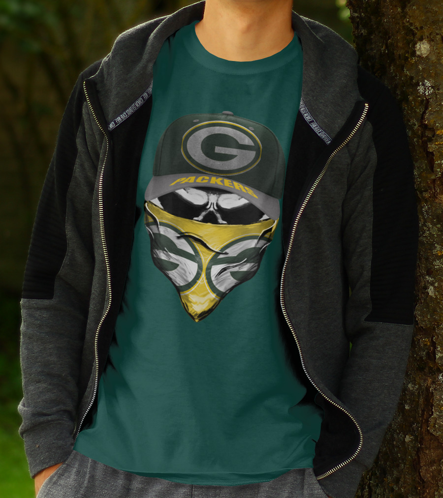 Green Bay Packers G Cap And Bandana Face Skull T-Shirt