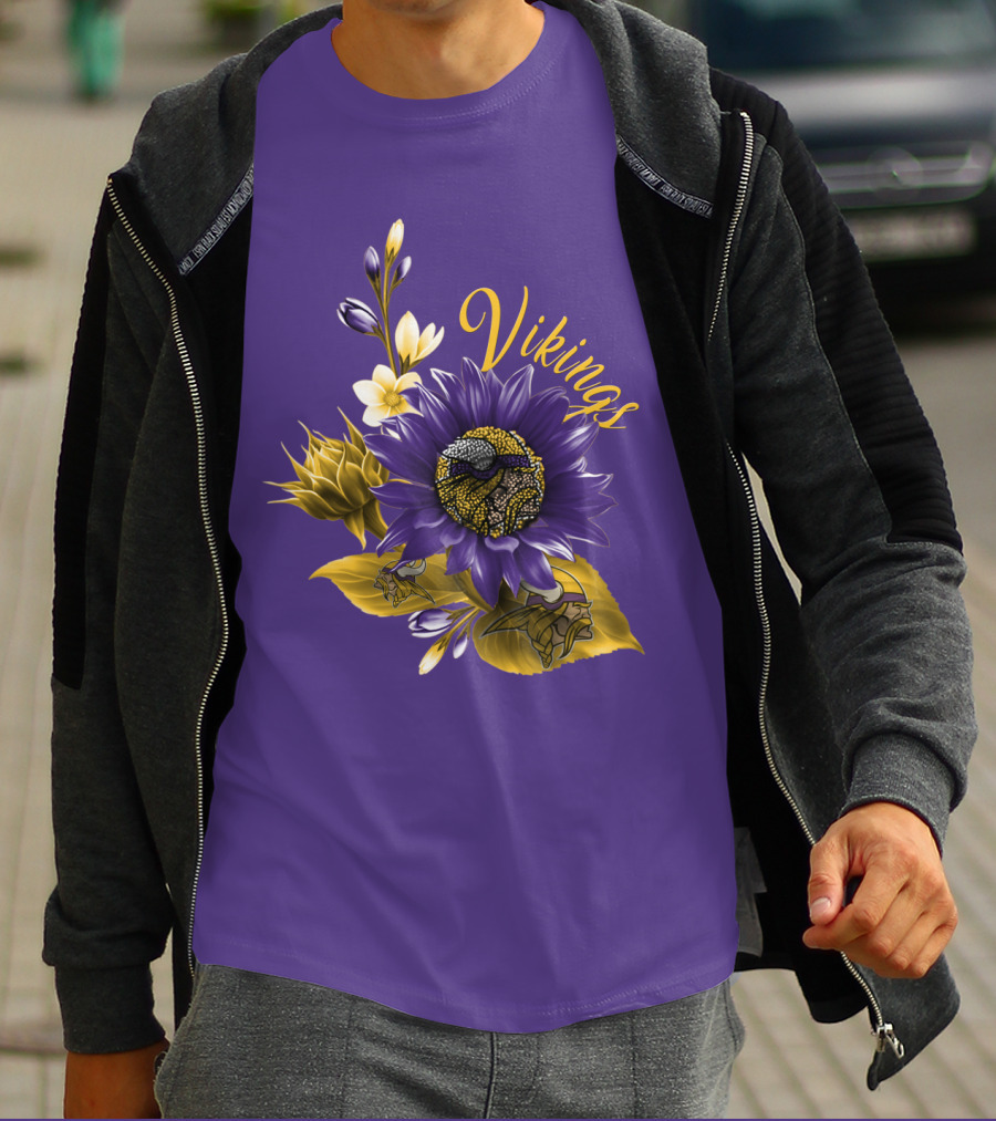 Vikings Minnesota Purple Floral Football Team Badge T-Shirt
