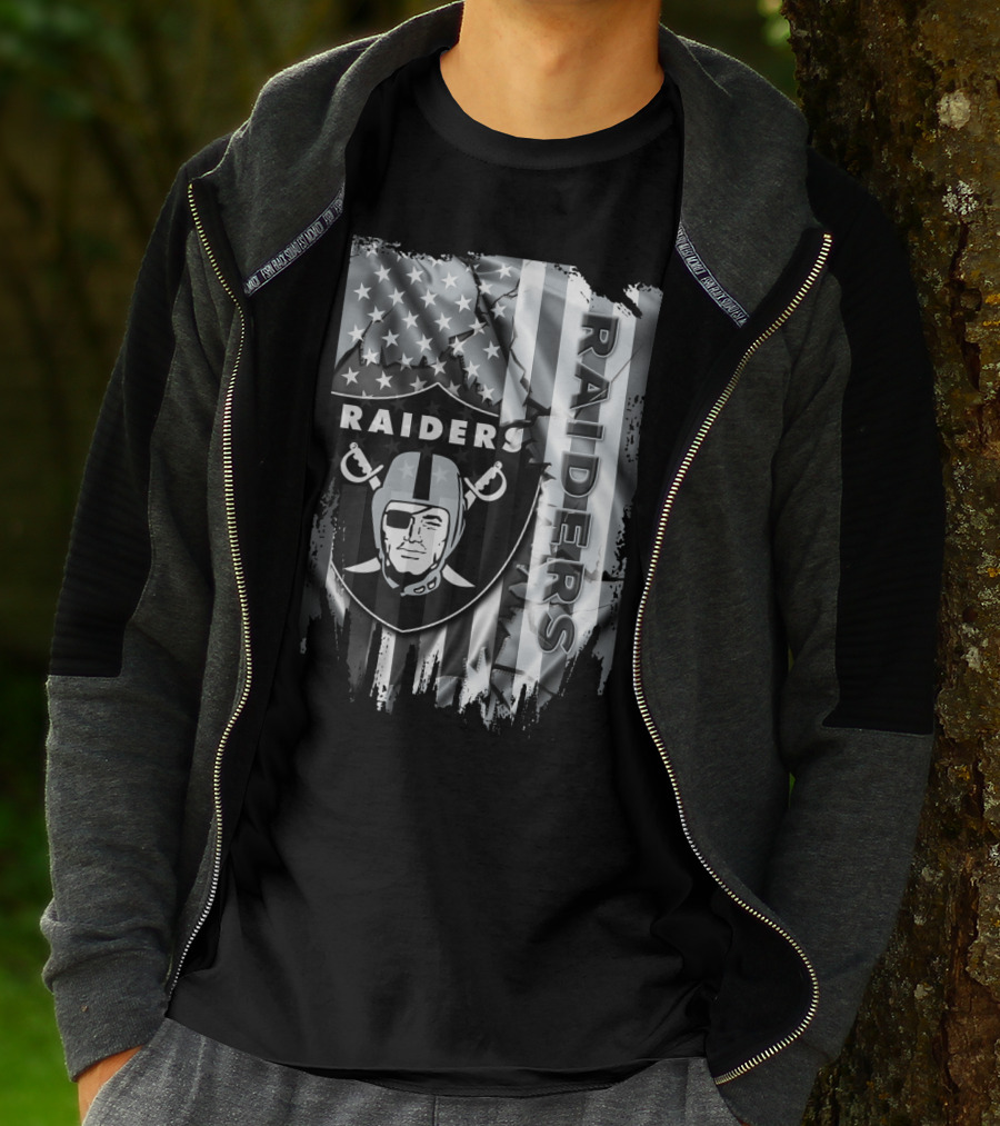 Raiders Nfl Logo With Black And White American Flag T-Shirt
